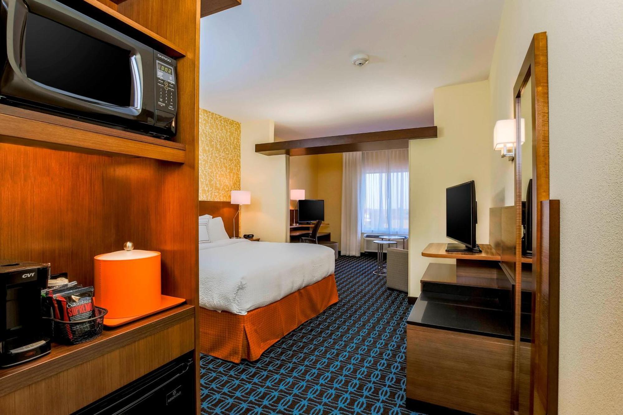 Fairfield Inn & Suites By Marriott Snyder Екстериор снимка