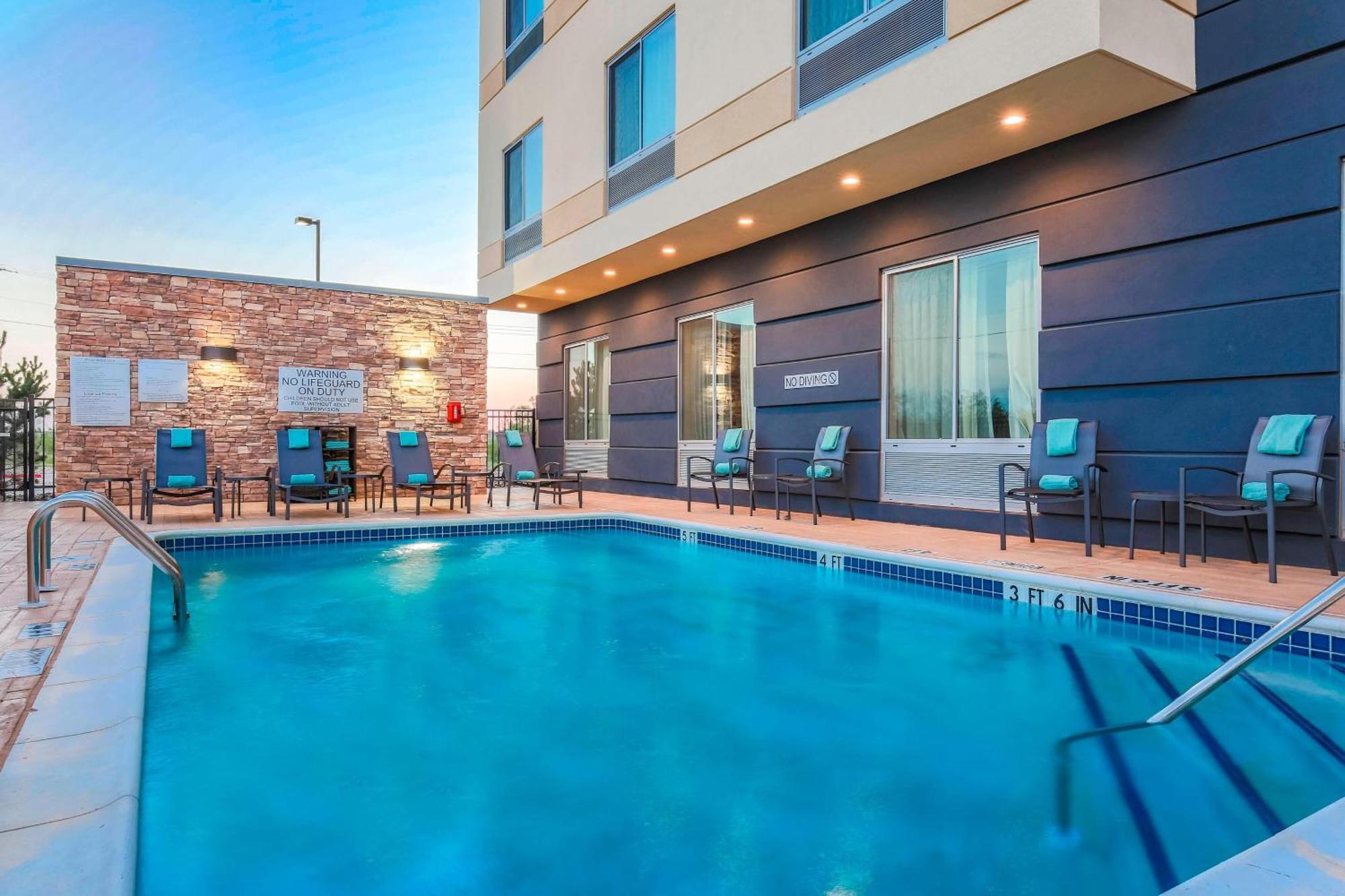 Fairfield Inn & Suites By Marriott Snyder Екстериор снимка