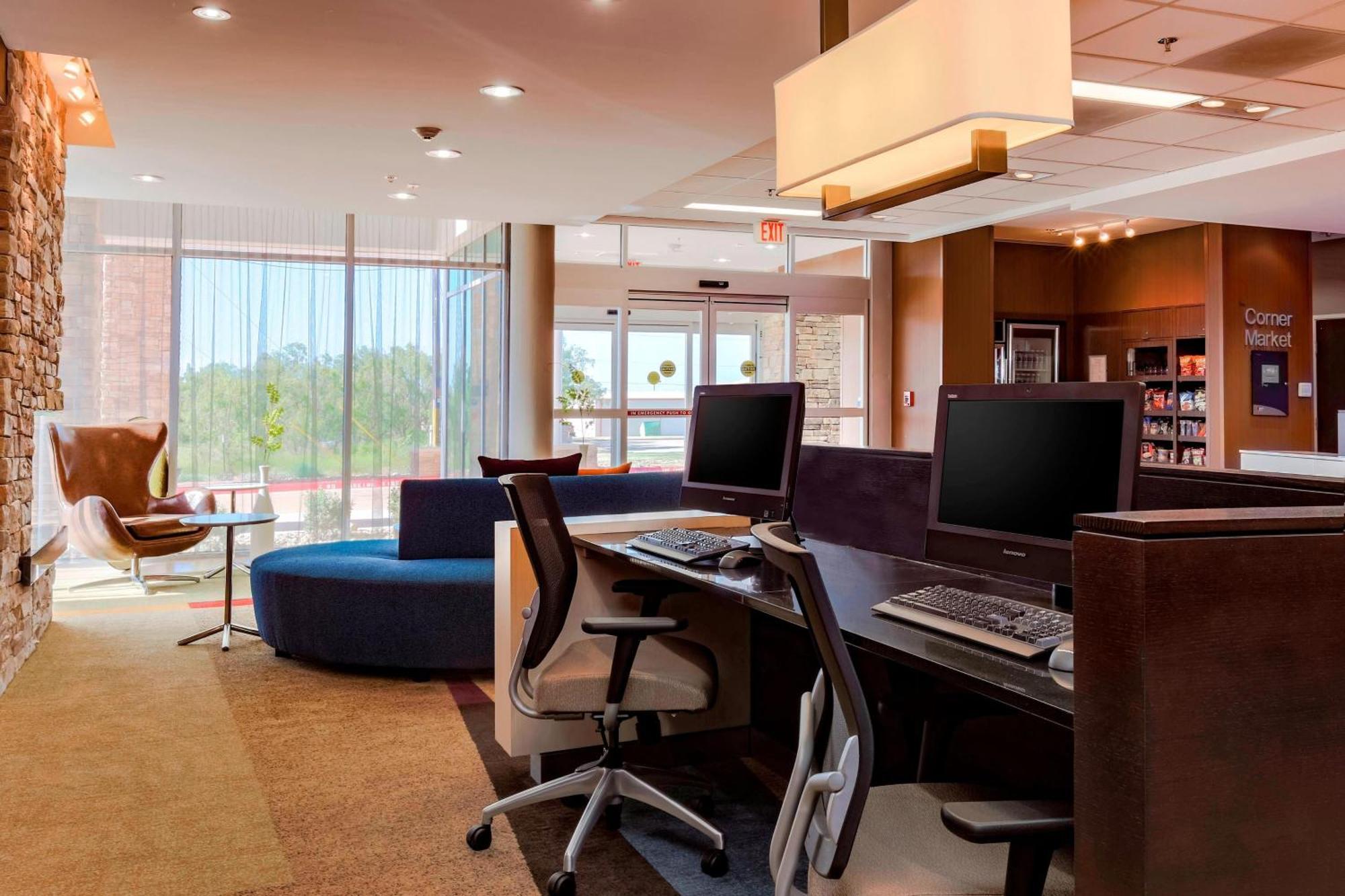 Fairfield Inn & Suites By Marriott Snyder Екстериор снимка