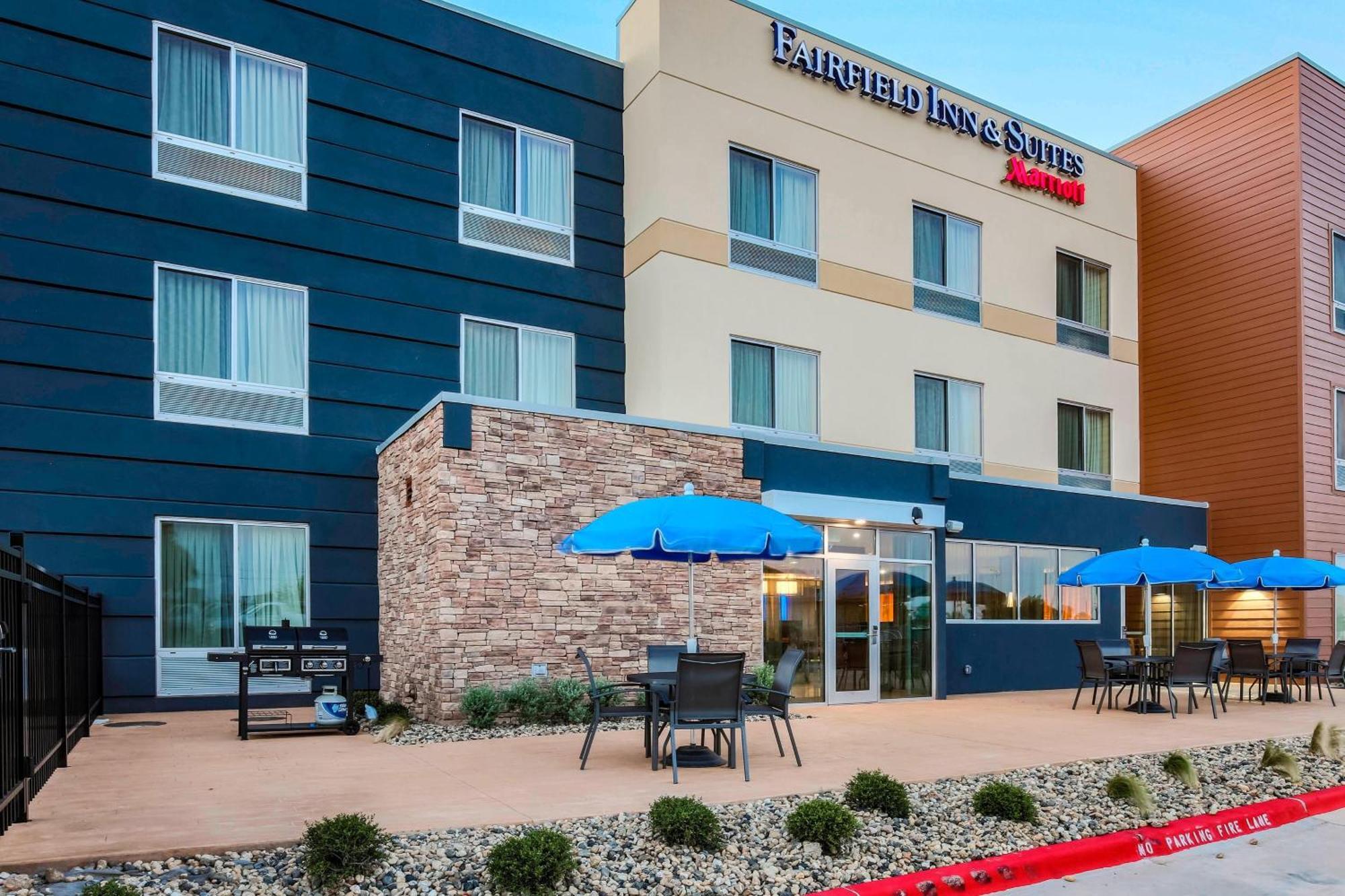 Fairfield Inn & Suites By Marriott Snyder Екстериор снимка